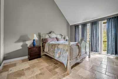 20 Sugarberry Circle, Houston, TX 77024 - Photo 19