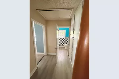 1410 15th St, Huntsville, TX 77340 - Photo 9