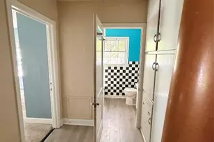 1410 15th St, Huntsville, TX 77340 - Photo 9