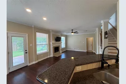 1113 Shadowbend Street, Pearland, TX 77581 - Photo 7