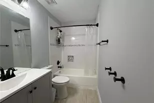 1113 Shadowbend St, Pearland, TX 77581 - Photo 17