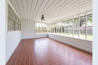 1311 Creek Hollow Drive, Seabrook, TX 77586 - Photo 9