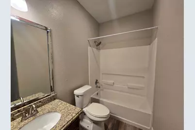 6324 Anderson Unit B Road #B, Houston, TX 77085 - Photo 9