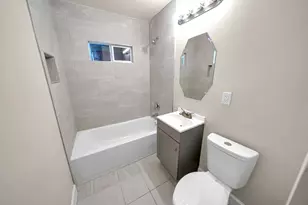 3032 Briarwick Ln, Houston, TX 77093 - Photo 19