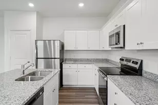 8342 Vacek Xing Wy, Richmond, TX 77469 - Photo 3