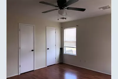 9515 Eaglewood Spring Drive, Houston, TX 77083 - Photo 7