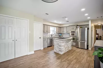 20311 Lake Sherwood Drive, Katy, TX 77450 - Photo 17