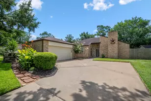 20311 Lake Sherwood Dr, Katy, TX 77450 - Photo 1