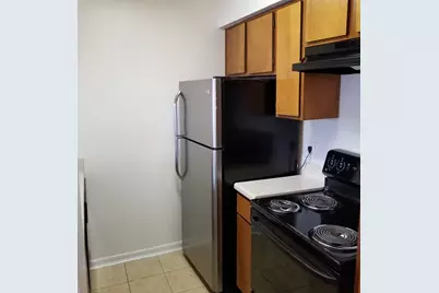 3015 Walnut Bend Lane #33, Houston, TX 77042 - Photo 5