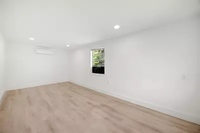 620 S Bell Street, Bellville, TX 77418 - Photo 23