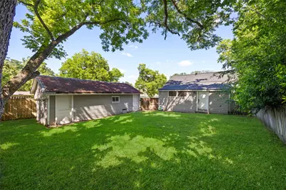 620 S Bell Street, Bellville, TX 77418 - Photo 27