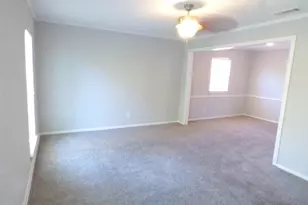 8715 Ilona Ln, Houston, TX 77025 - Photo 7