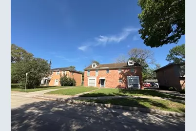 8715 Ilona Lane, Houston, TX 77025 - Photo 19