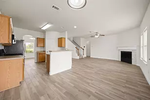 5213 Bailey Ln, Alvin, TX 77511 - Photo 9