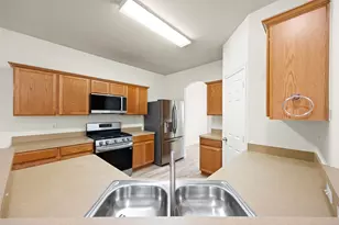 5213 Bailey Ln, Alvin, TX 77511 - Photo 9