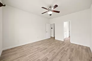 5213 Bailey Ln, Alvin, TX 77511 - Photo 17