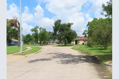 705 Baca Street, Houston, TX 77013 - Photo 5
