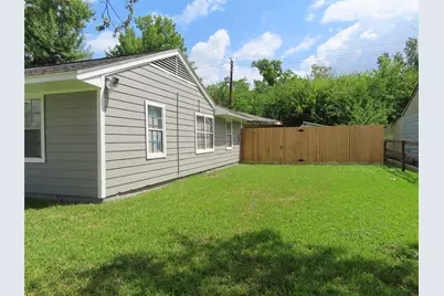705 Baca Street, Houston, TX 77013 - Photo 3