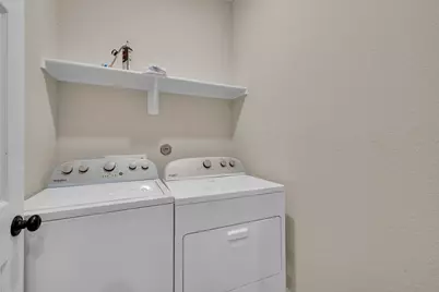 10317 Lake Road #6B, Houston, TX 77070 - Photo 9