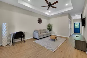10317 Lake Rd, Houston, TX 77070 - Photo 3