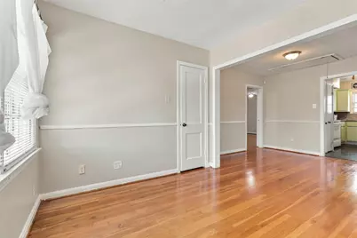 4505 Larch Lane #B, Bellaire, TX 77401 - Photo 11