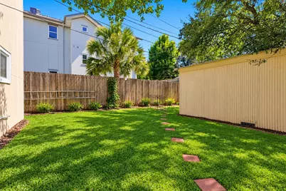 4505 Larch Lane #B, Bellaire, TX 77401 - Photo 5