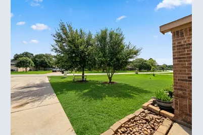 18962 Ranchcrest Drive, Magnolia, TX 77355 - Photo 5