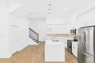 4619 Stassen St, Houston, TX 77051 - Photo 7