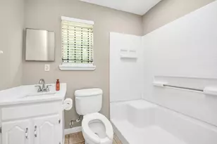 5406 Yorkwood St, Houston, TX 77016 - Photo 23