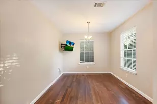 9506 E Avenue I, Houston, TX 77012 - Photo 15