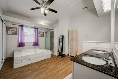 8618 Scenic Green Drive, Houston, TX 77088 - Photo 23