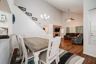 8618 Scenic Green Dr, Houston, TX 77088 - Photo 11