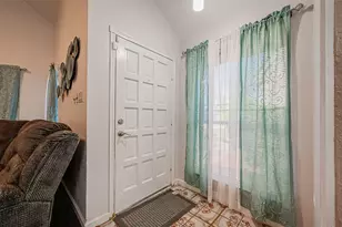 8618 Scenic Green Dr, Houston, TX 77088 - Photo 5