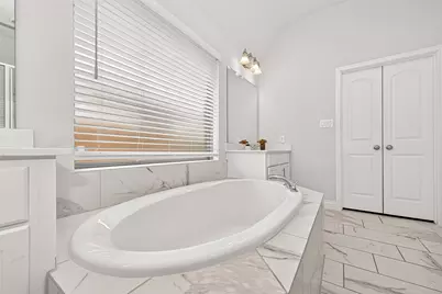 17171 Crimson Crest Drive, Conroe, TX 77302 - Photo 29