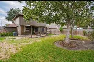6834 River Bluff Dr, Houston, TX 77085 - Photo 5