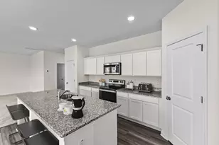 3202 Diamond Vw Ln, Angleton, TX 77515 - Photo 3