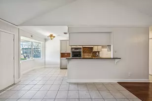 1918 Atlanta St, Deer Park, TX 77536 - Photo 5