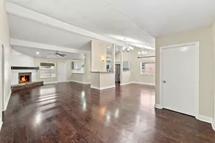 25119 Lynbriar Ln, Spring, TX 77373 - Photo 3