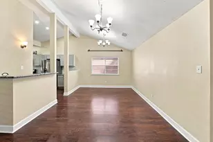 25119 Lynbriar Ln, Spring, TX 77373 - Photo 5