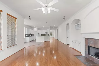 2404 S Venice Drive, Pearland, TX 77581 - Photo 13