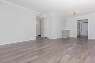 3001 Hillcroft St, Houston, TX 77057 - Photo 9
