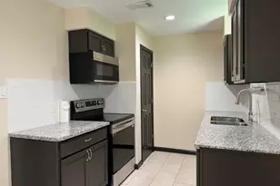16806 Tibet Rd, Friendswood, TX 77546 - Photo 3