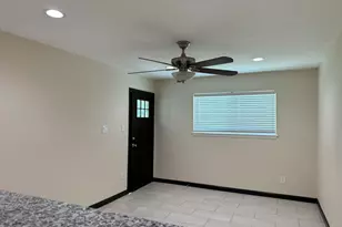 16806 Tibet Rd, Friendswood, TX 77546 - Photo 9