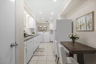 355 N Post Oak Ln, Houston, TX 77024 - Photo 9