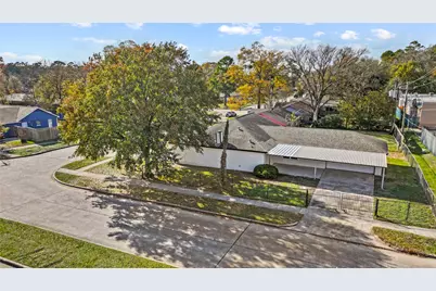 10027 Valley Sun Drive, Houston, TX 77078 - Photo 33