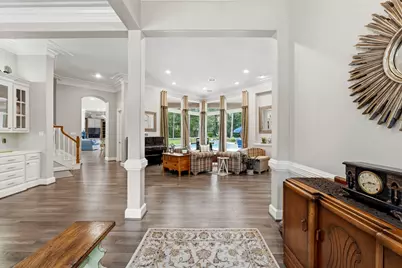 54 N Wooded Brook Circle, The Woodlands, TX 77382 - Photo 9