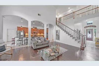 4401 Cypress Meadows Court, Dickinson, TX 77539 - Photo 5