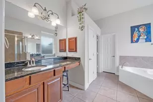 4401 Cypress Meadows Ct, Dickinson, TX 77539 - Photo 13