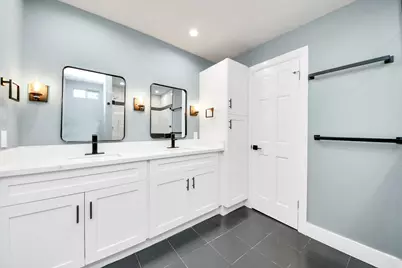 7338 Hurtgen Forest Road, Houston, TX 77033 - Photo 9