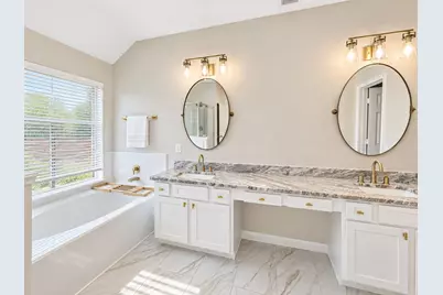 11502 Cecil Summers Way, Houston, TX 77089 - Photo 7